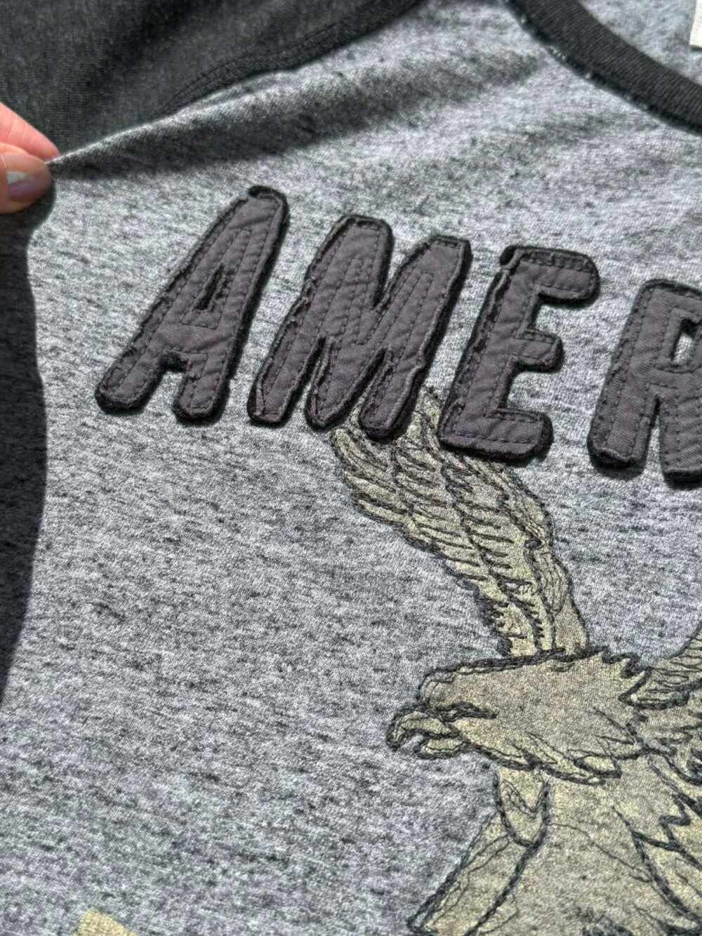 American Eagle Raglan Graphic Tee Y2K Grunge Vintage Streetwear Layering 3245 - Picture 6 of 7